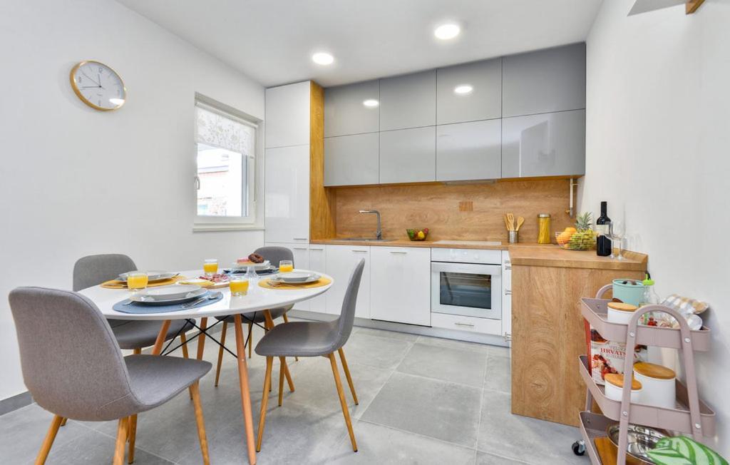 Kalimero Apartman A1 Krizevci Luaran gambar